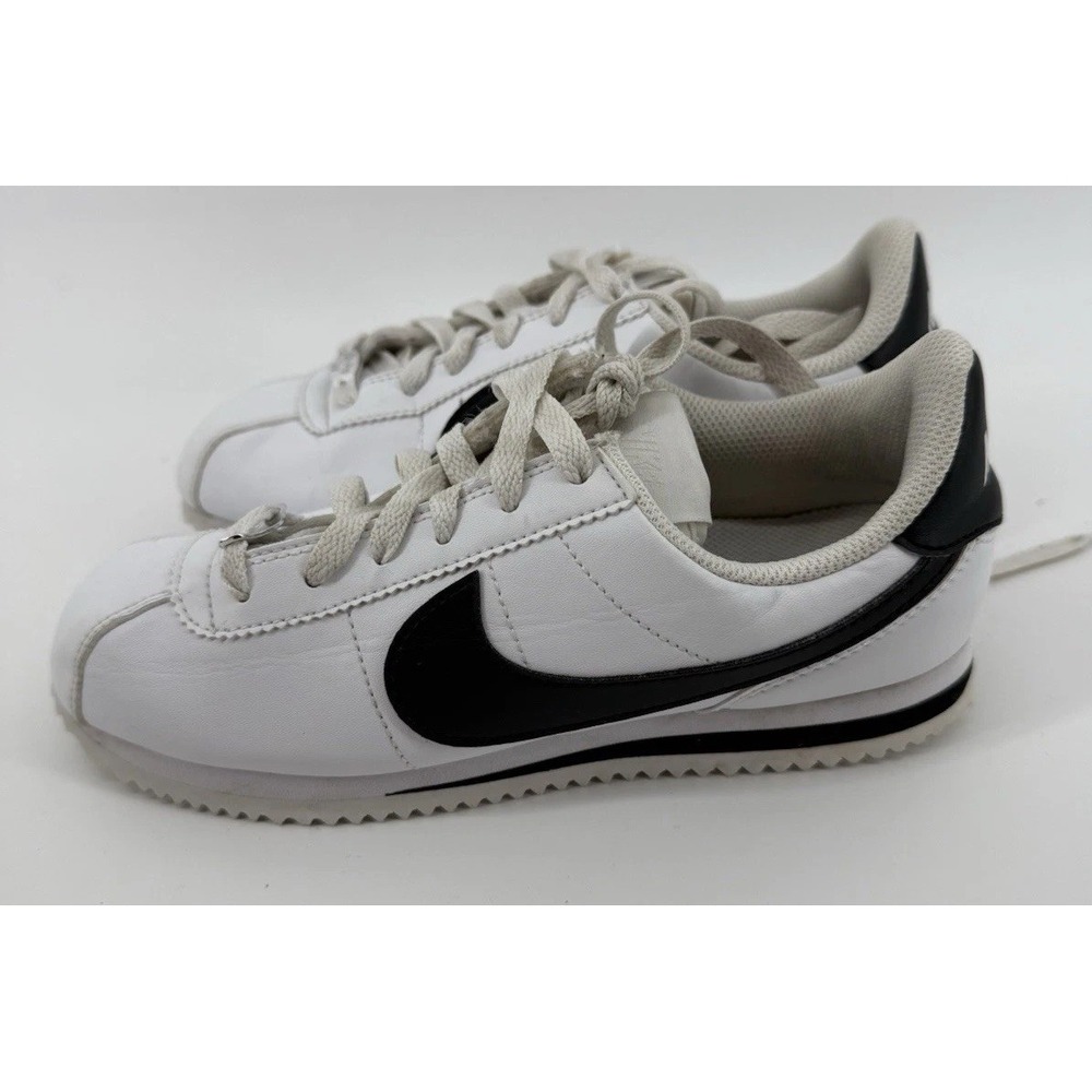 NIKE CORTEZ BASIC‎ (GS) WHITE / BLACK  904764 102 Running Sneakers Size 4.5Y